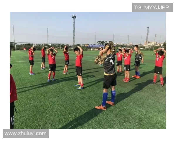 学足球受伤的教训与成长如何在运动中保护自己避免受伤