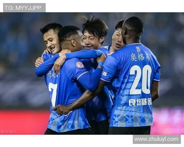 武汉篮球队配合分析:战术执行与团队默契的深度对比探讨 武汉篮球队配合分析:战术执行与团队默契的深度对比探讨