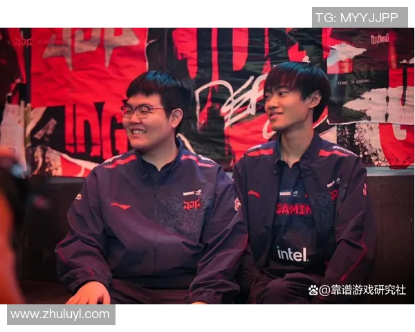 英雄联盟热议：JDG战队技术表现引发的争议与讨论